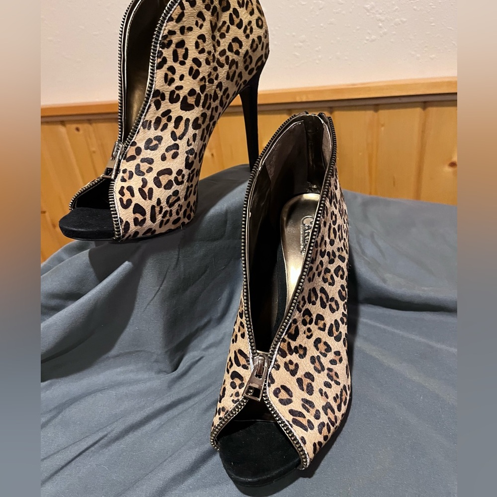 Carlos leopard print stiletto booties Mobwife 🔥 - Picture 4 of 7
